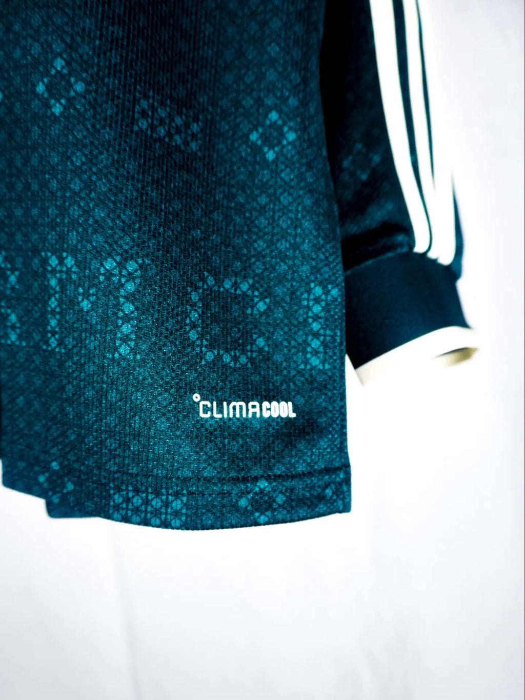 Real Madrid Away 26/27 Embroidery logo with full sleeves